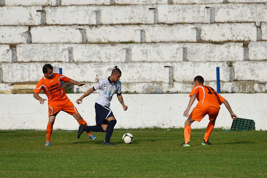 Dziewięć goli przy Grabskiego. Efektowna wygrana Konfeksu