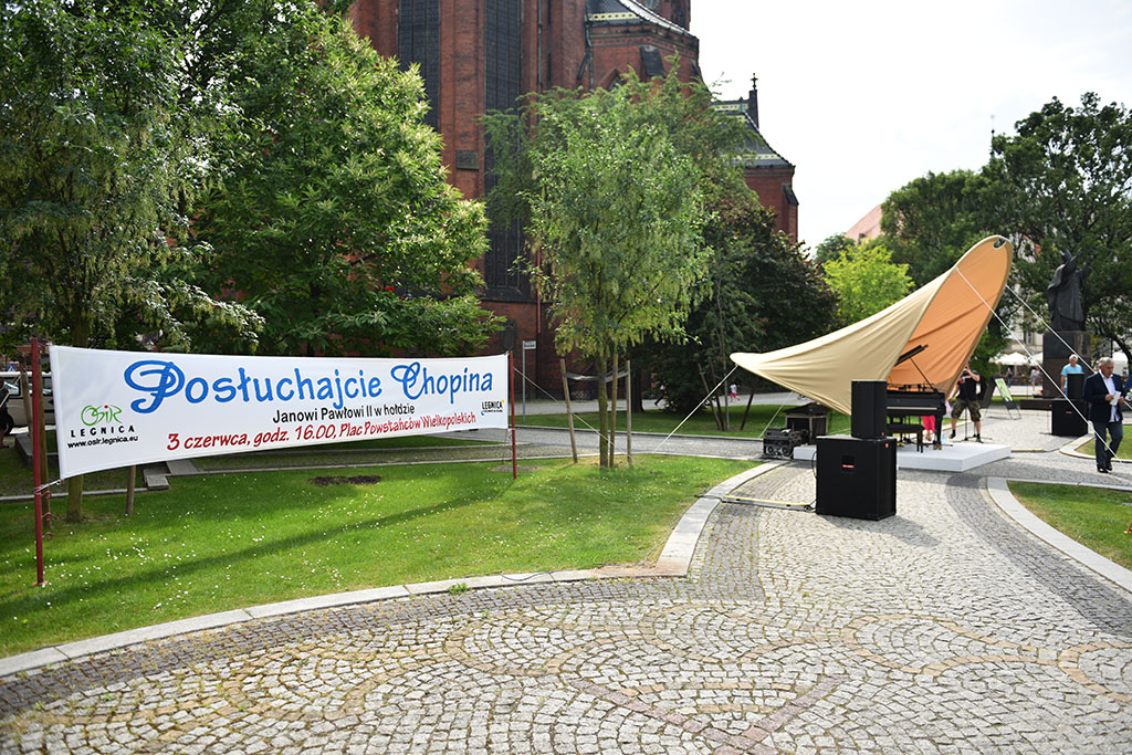 Plenerowy koncert Posłuchajcie Chopina. Wspaniała uczta muzyczna