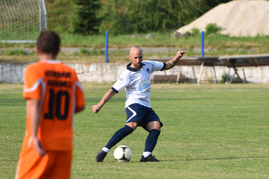 Dziewięć goli przy Grabskiego. Efektowna wygrana Konfeksu