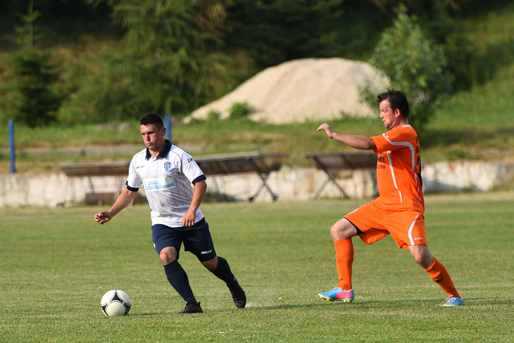 Dziewięć goli przy Grabskiego. Efektowna wygrana Konfeksu