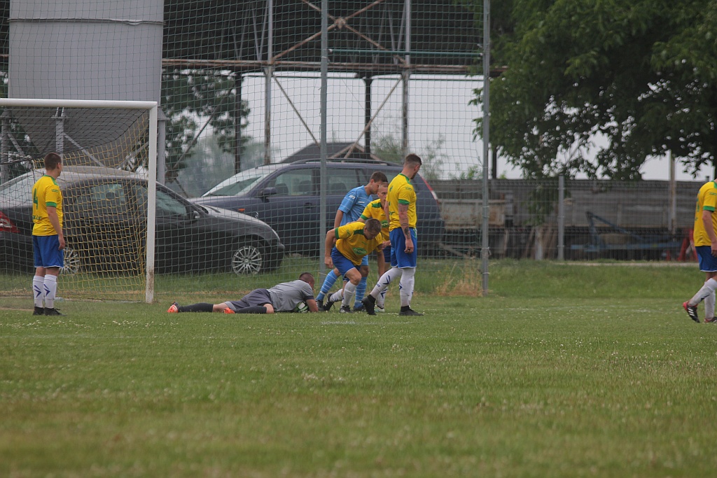 W Kłębanowicach mrożą szampany. Zryw pokonał Spartę