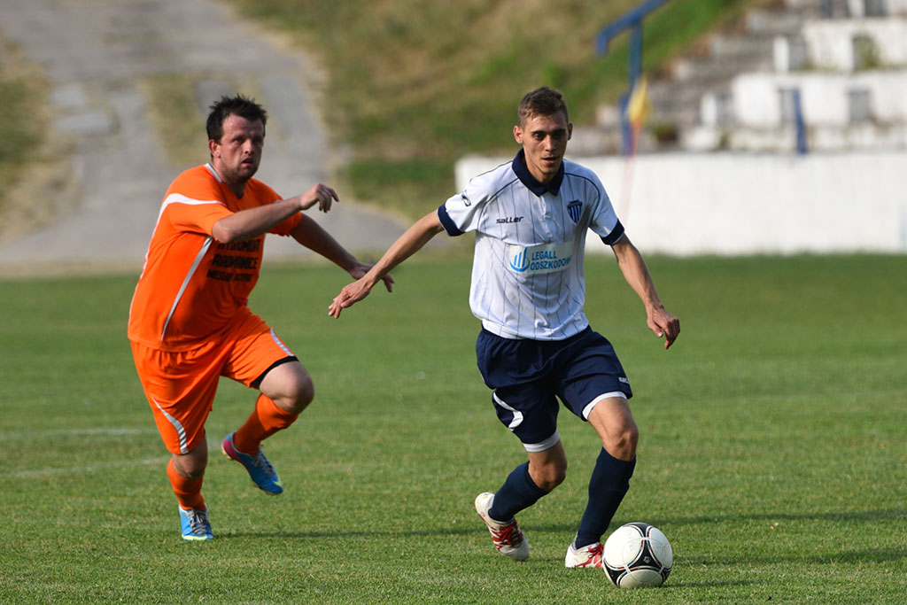 Dziewięć goli przy Grabskiego. Efektowna wygrana Konfeksu