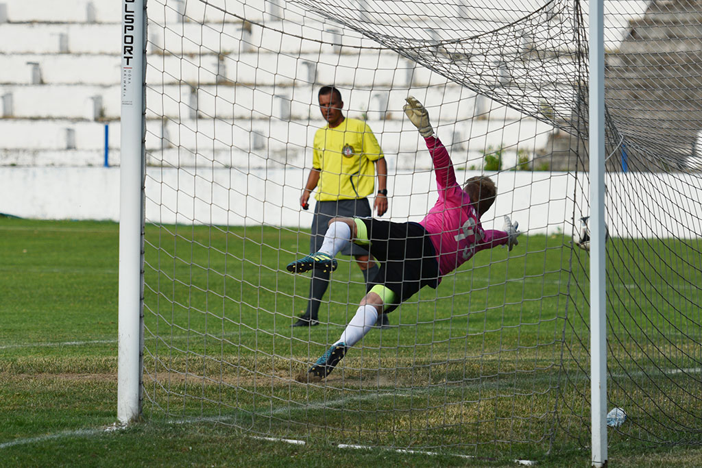 Dziewięć goli przy Grabskiego. Efektowna wygrana Konfeksu