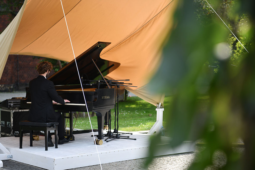 Plenerowy koncert Posłuchajcie Chopina. Wspaniała uczta muzyczna