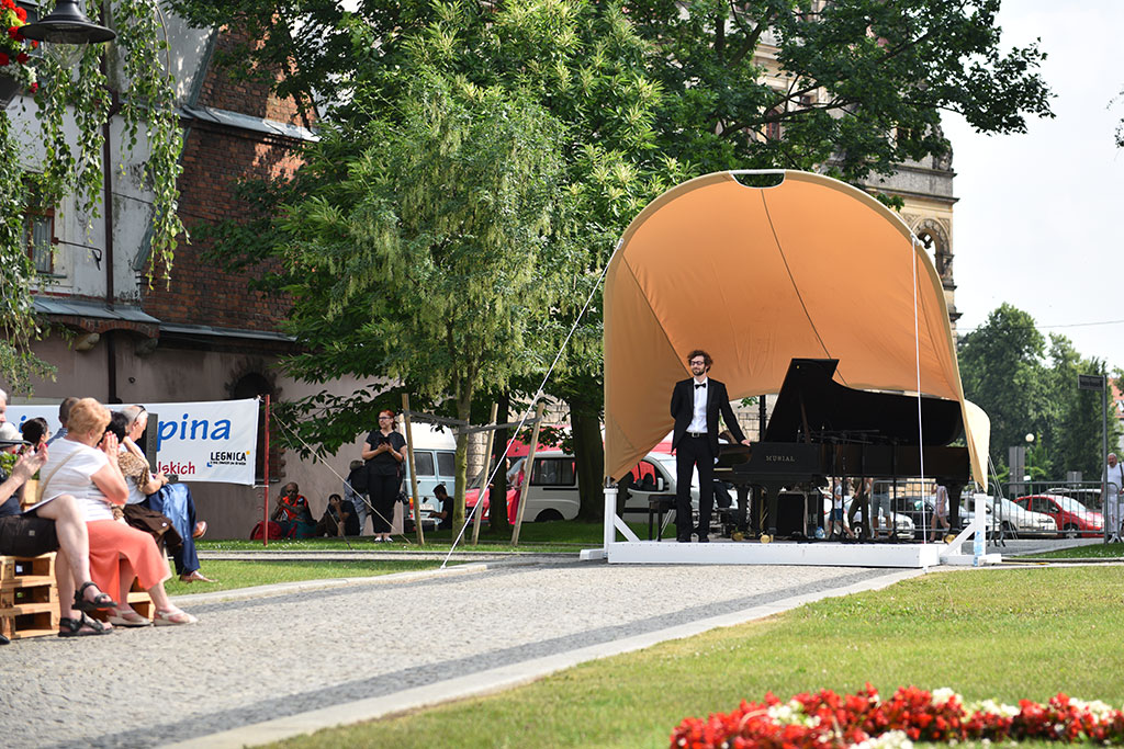 Plenerowy koncert Posłuchajcie Chopina. Wspaniała uczta muzyczna