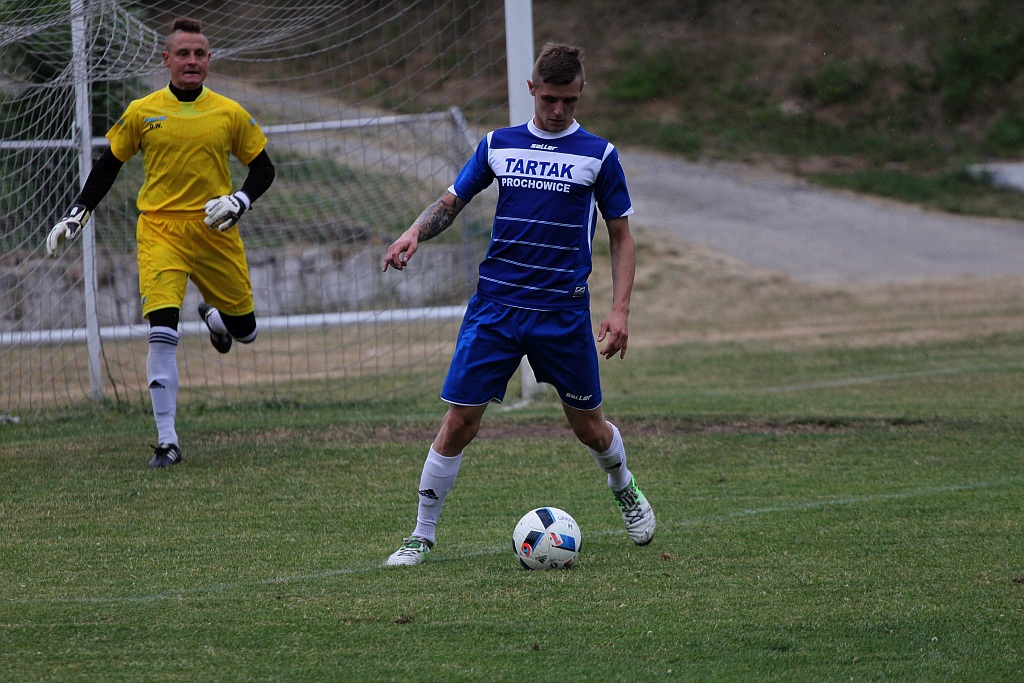 Orkan przegrał z rezerwami Chrobrego i spadł z pudła