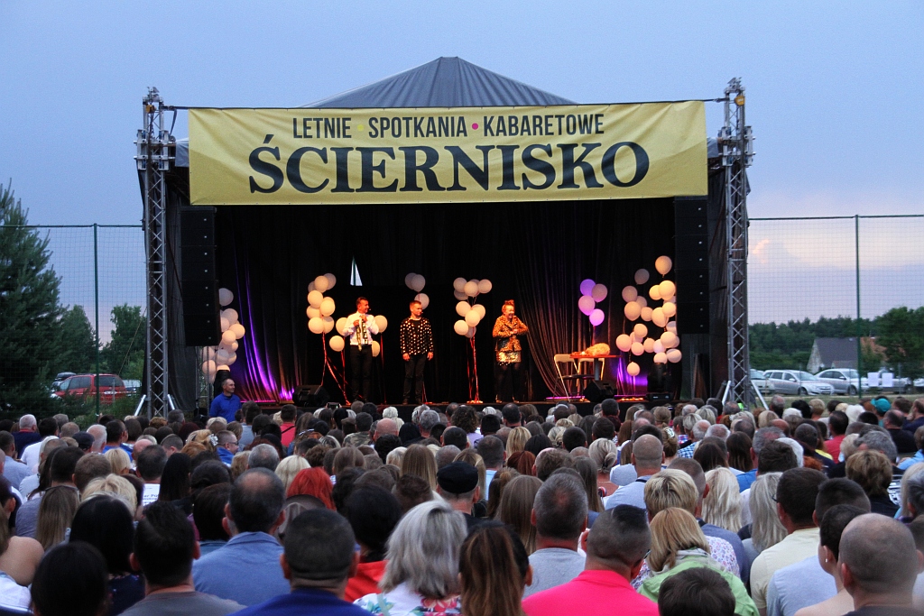 Kabaretowe Ściernisko przyciągnęło ponad tysiąc osób
