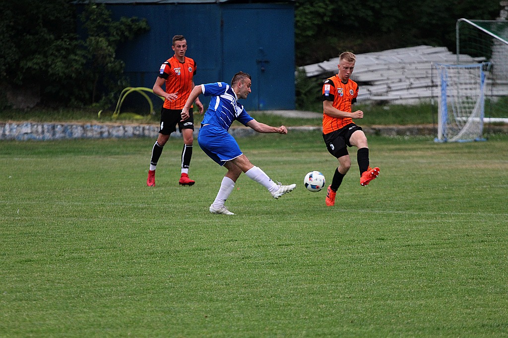 Orkan przegrał z rezerwami Chrobrego i spadł z pudła