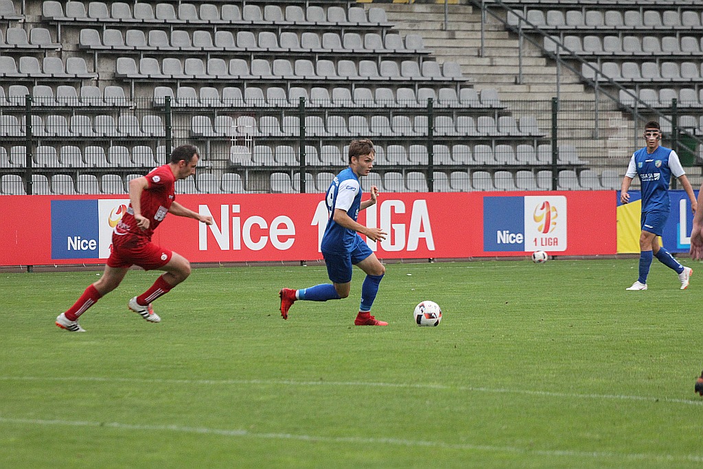 Rezerwy Miedzi wygrały z Unią i są bliskie utrzymania