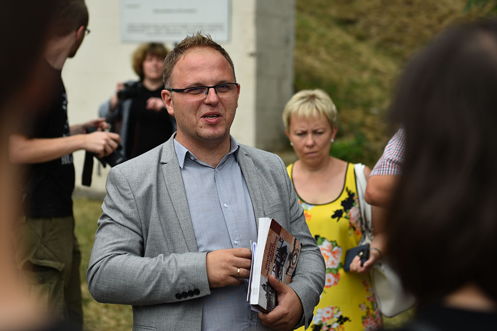 Legniczanie na jednym ze szlaków śladami legnickich zegarów