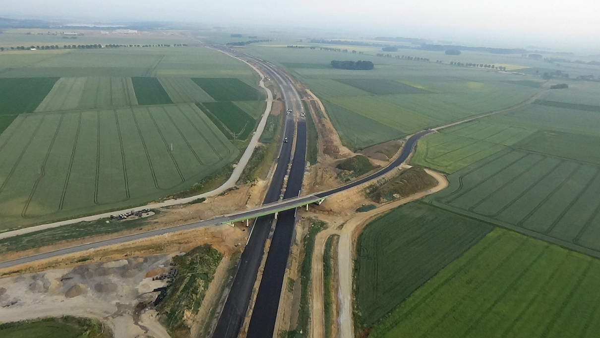 Trwają prace budowlane na odcinku S3 z Legnicy do Jawora