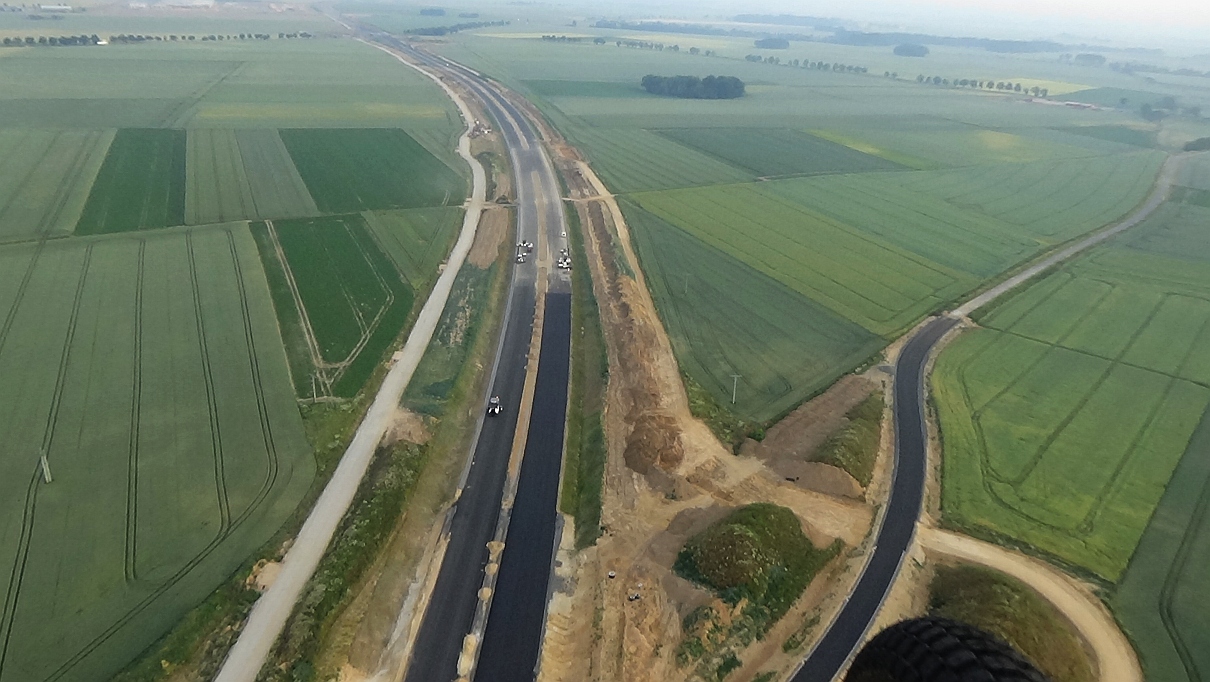 Trwają prace budowlane na odcinku S3 z Legnicy do Jawora