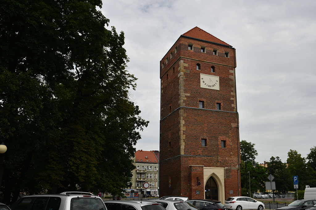 Legniczanie na jednym ze szlaków śladami legnickich zegarów