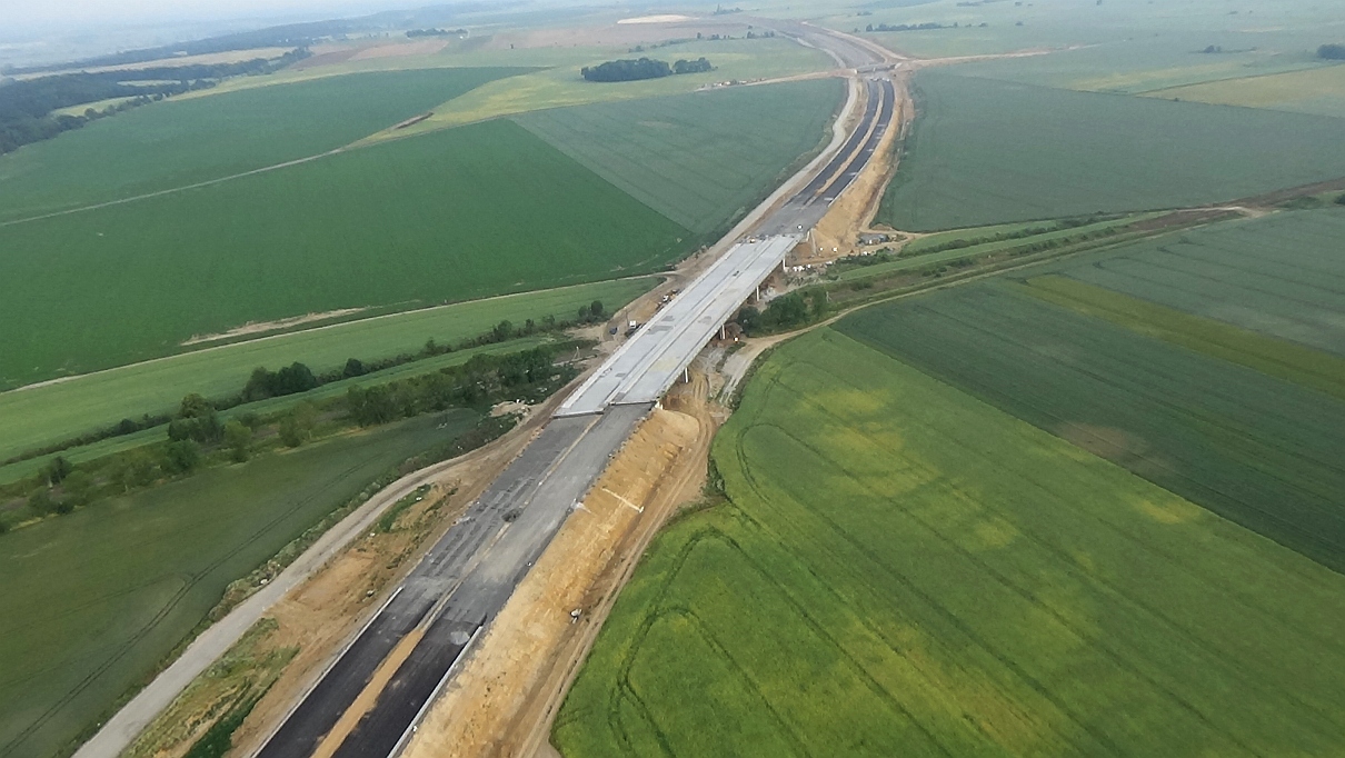 Trwają prace budowlane na odcinku S3 z Legnicy do Jawora