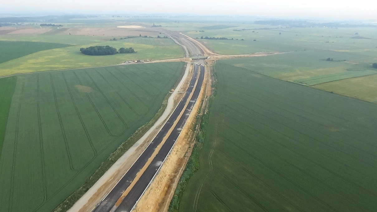 Trwają prace budowlane na odcinku S3 z Legnicy do Jawora