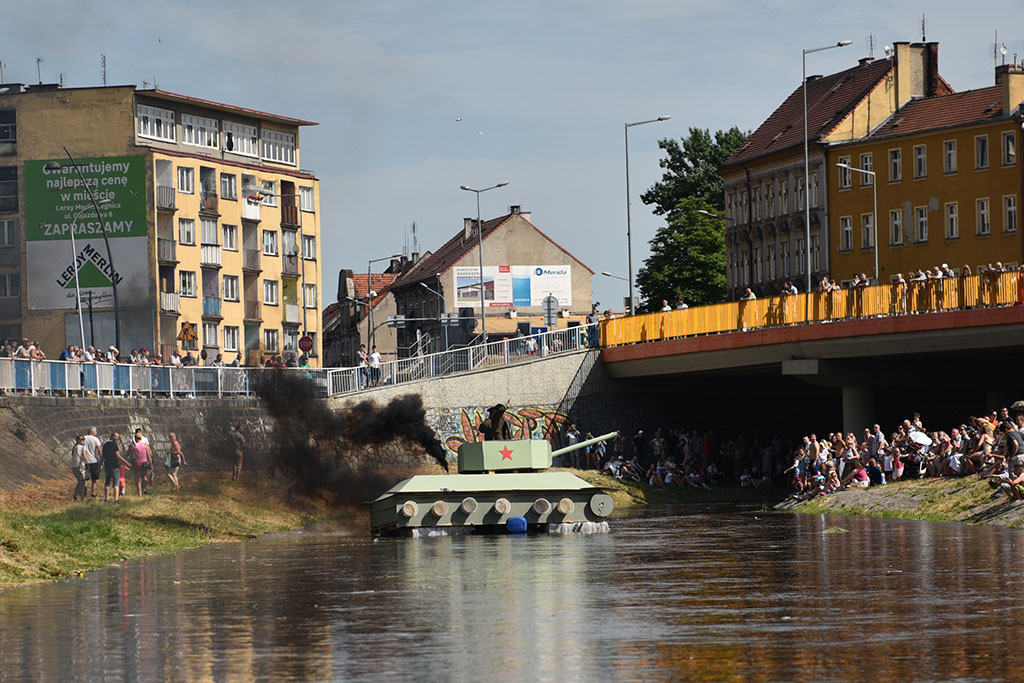 W ulewnym deszczu zakończył się tegoroczny Spływ Samoróbek