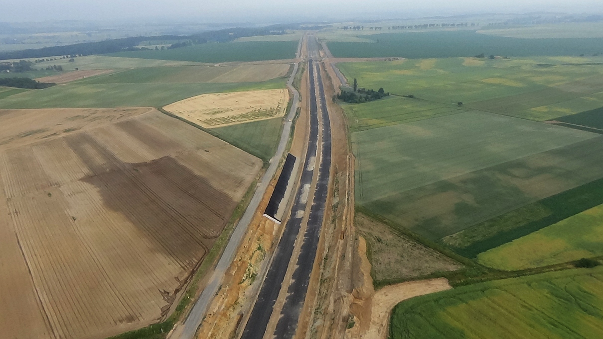 Trwają prace budowlane na odcinku S3 z Legnicy do Jawora