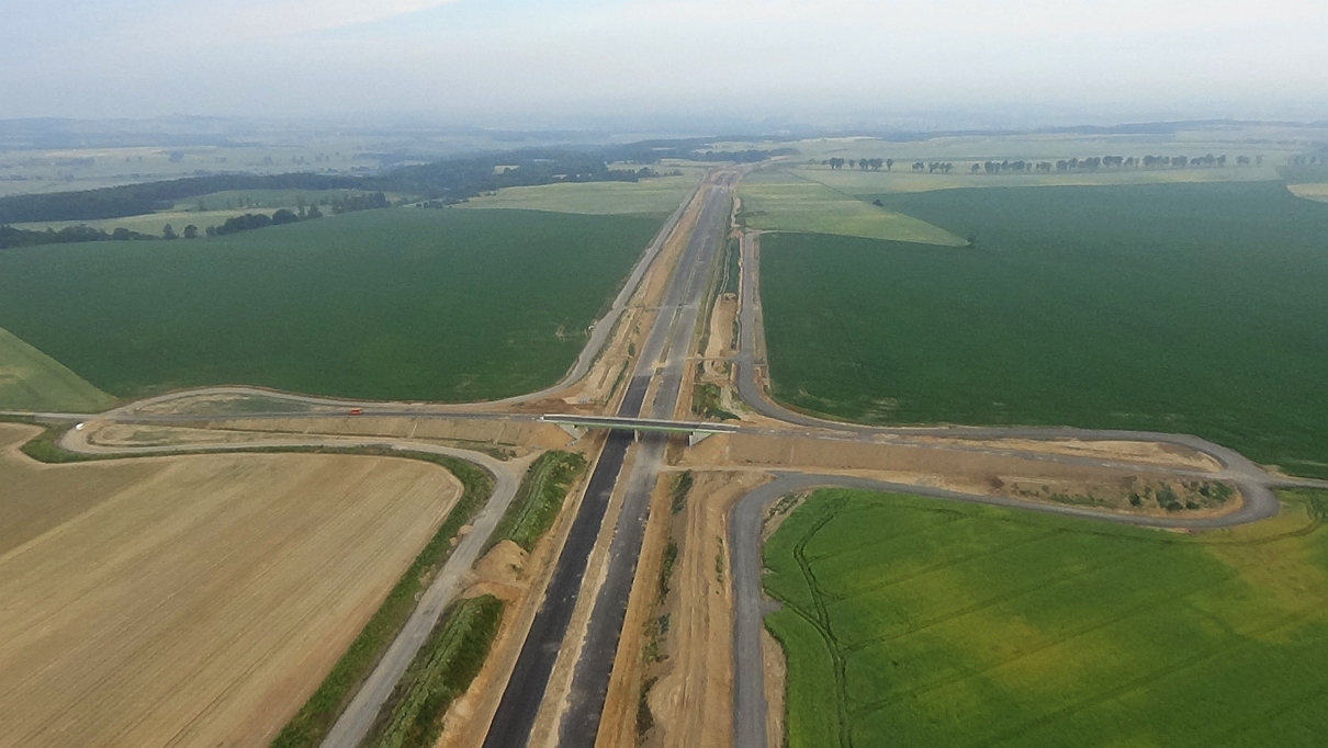 Trwają prace budowlane na odcinku S3 z Legnicy do Jawora