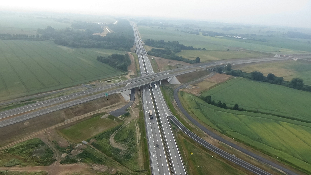 Trwają prace budowlane na odcinku S3 z Legnicy do Jawora