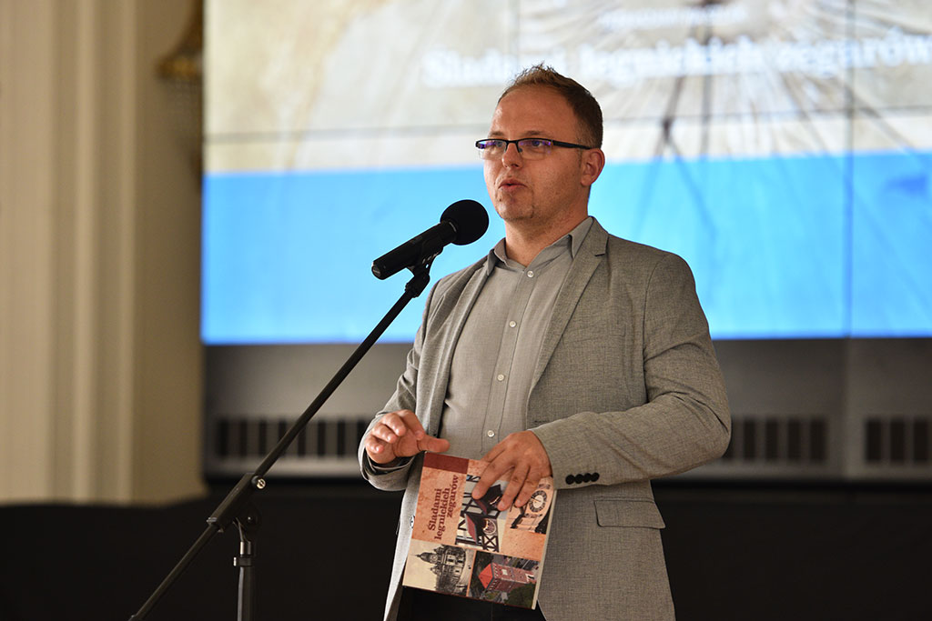 Legniczanie na jednym ze szlaków śladami legnickich zegarów