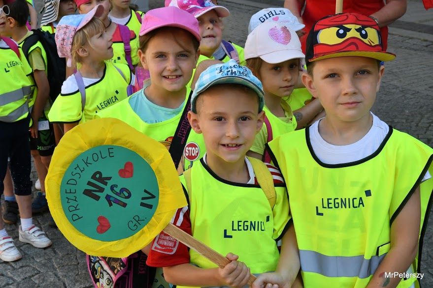 Rajd Zerówkowiczów wędrował po Legnicy razem z PTTK
