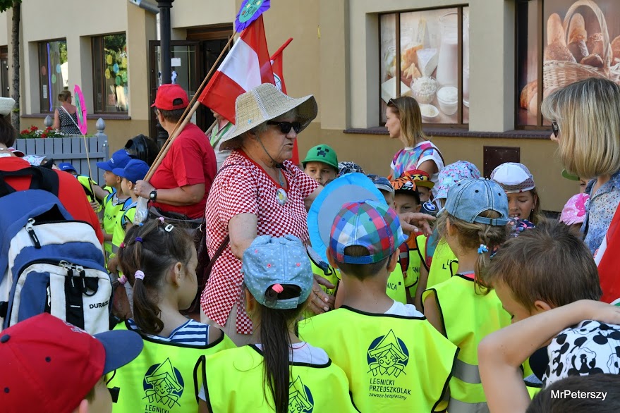 Rajd Zerówkowiczów wędrował po Legnicy razem z PTTK