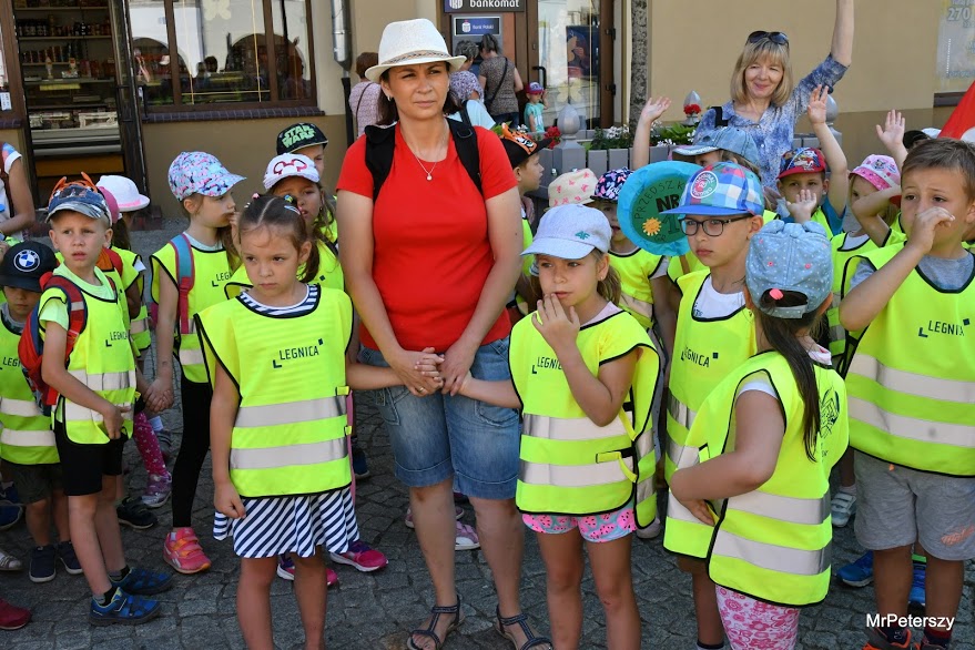 Rajd Zerówkowiczów wędrował po Legnicy razem z PTTK