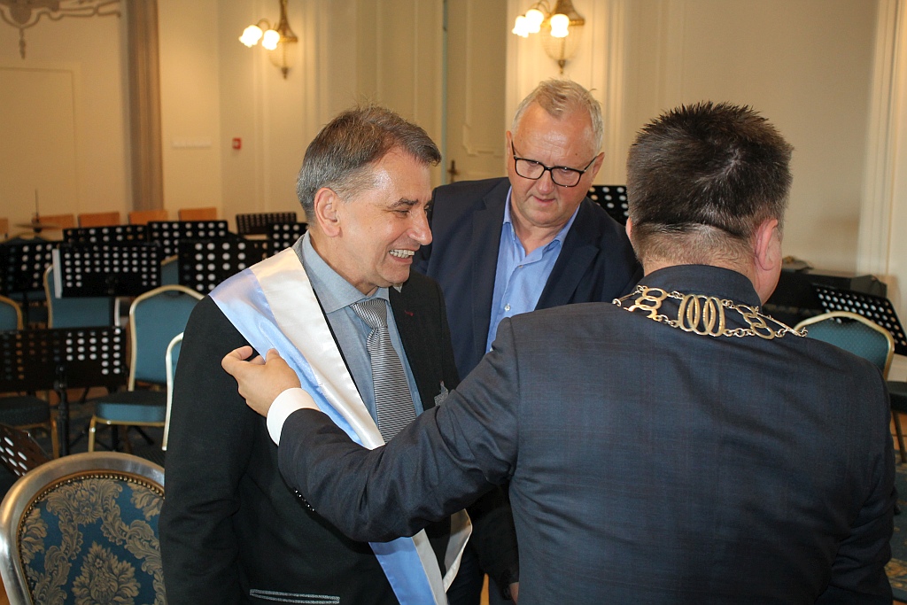 Waldemar Krzystek honorowym obywatelem Legnicy           
