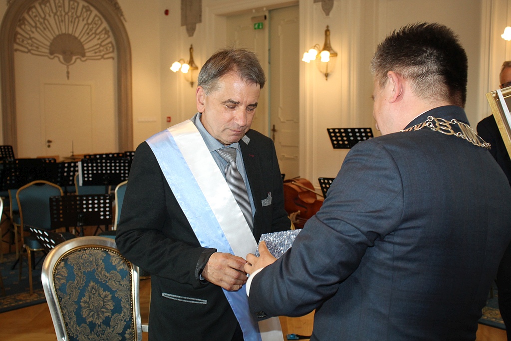 Waldemar Krzystek honorowym obywatelem Legnicy           
