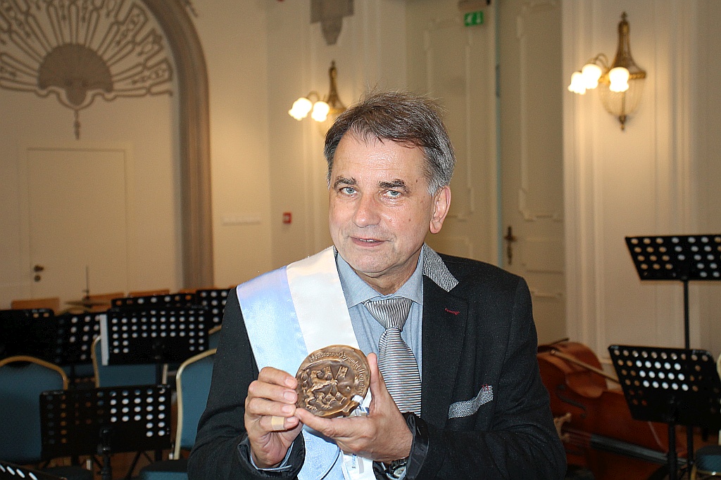 Waldemar Krzystek honorowym obywatelem Legnicy           
