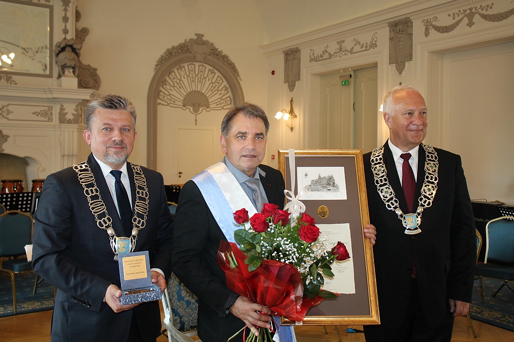 Waldemar Krzystek honorowym obywatelem Legnicy           
