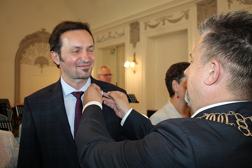 Waldemar Krzystek honorowym obywatelem Legnicy           
