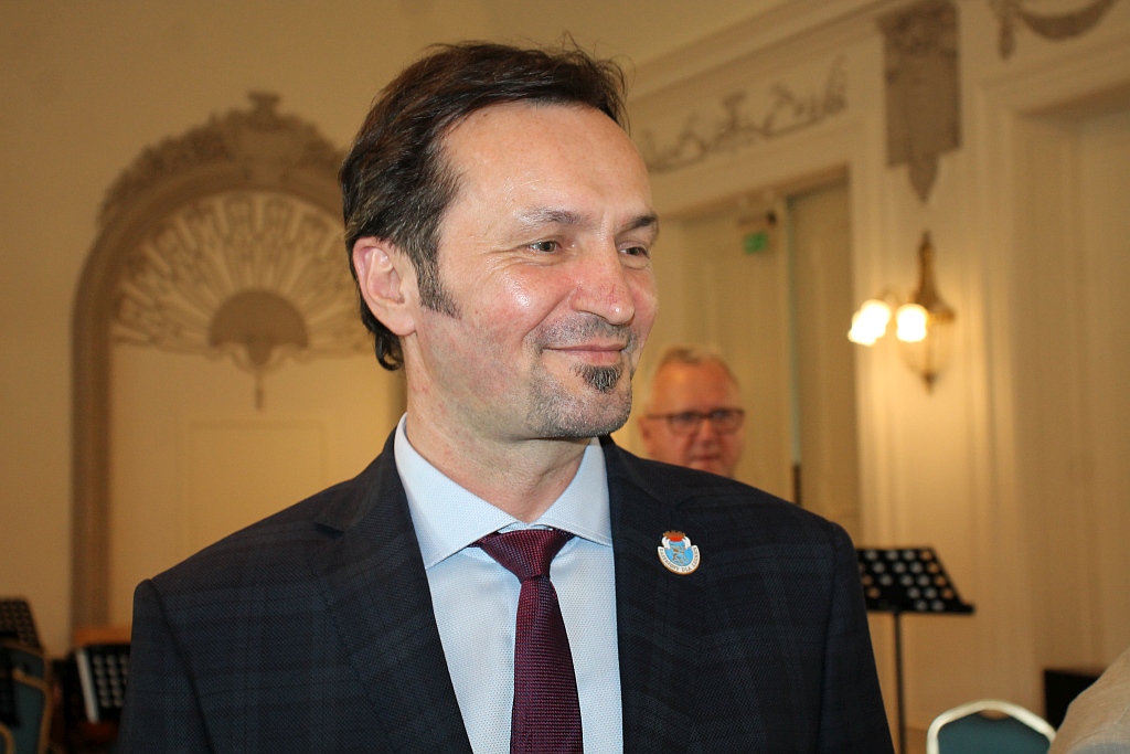 Waldemar Krzystek honorowym obywatelem Legnicy           
