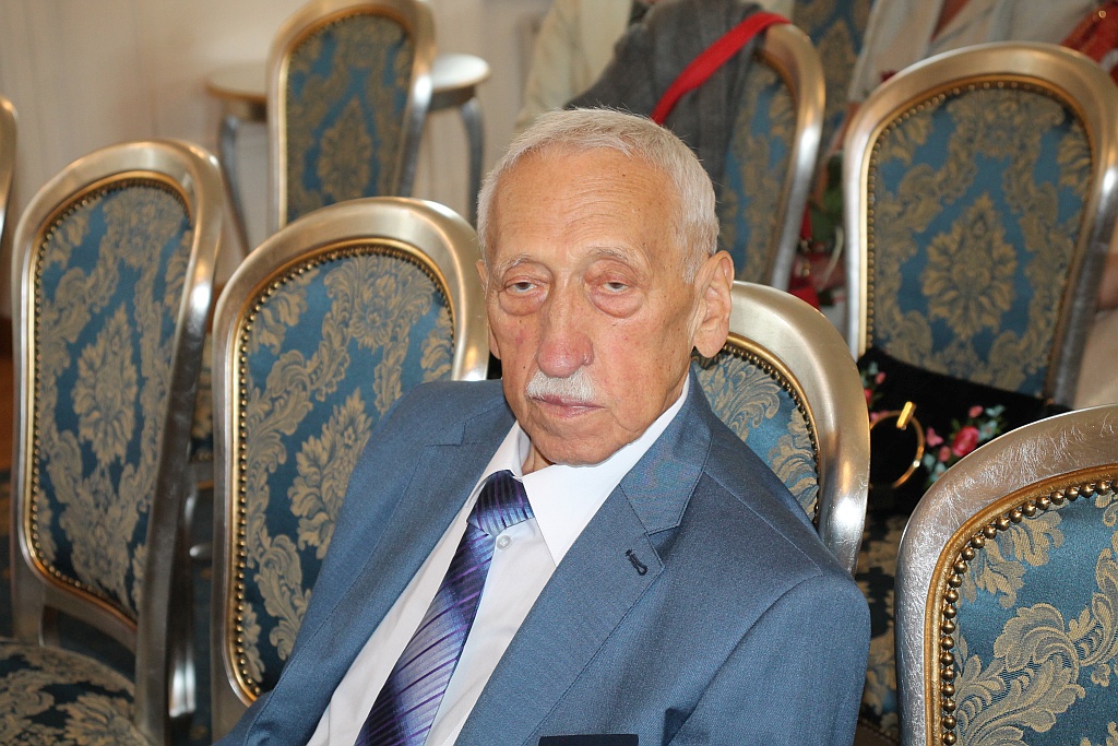 Waldemar Krzystek honorowym obywatelem Legnicy           
