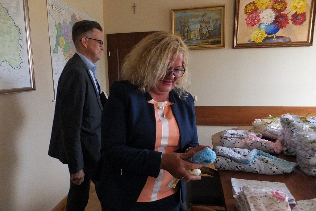 Piękne prezenty dla najmłodszych pacjentów legnickiego szpitala