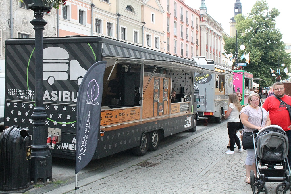 Food Trucki po raz kolejny opanowały satyrykonowy Rynek