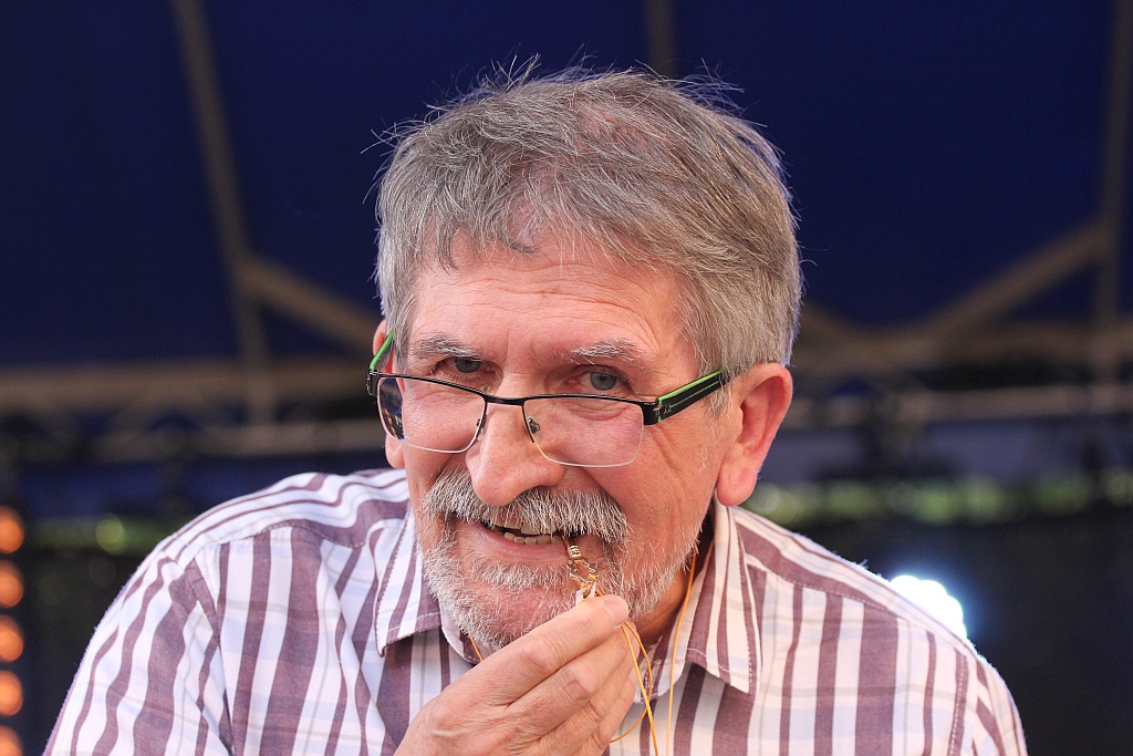 Zbigniew Woźniak laueatem nagordy Grand Prix Satyrykonu