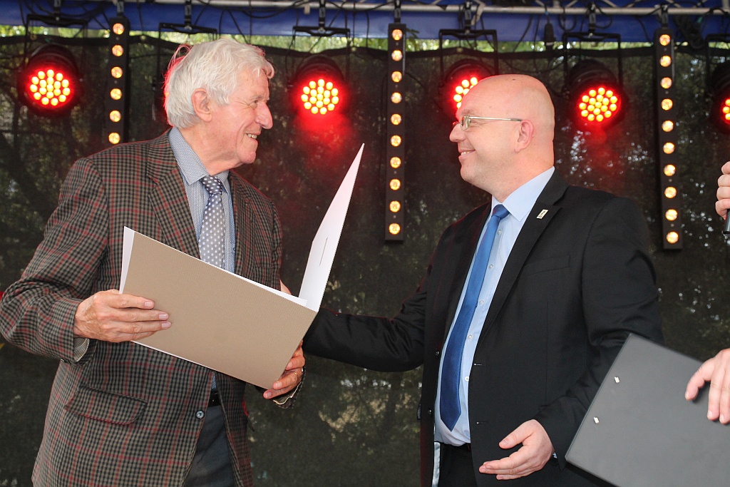 Zbigniew Woźniak laueatem nagordy Grand Prix Satyrykonu