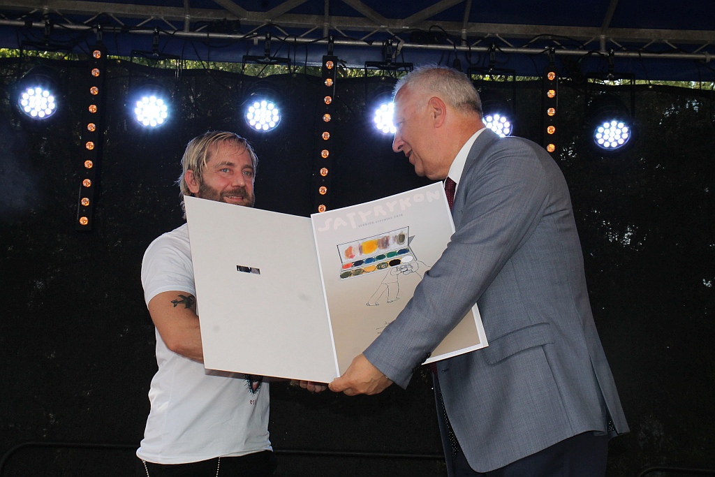Zbigniew Woźniak laueatem nagordy Grand Prix Satyrykonu