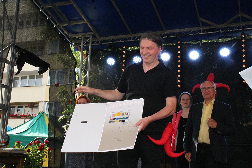 Zbigniew Woźniak laueatem nagordy Grand Prix Satyrykonu