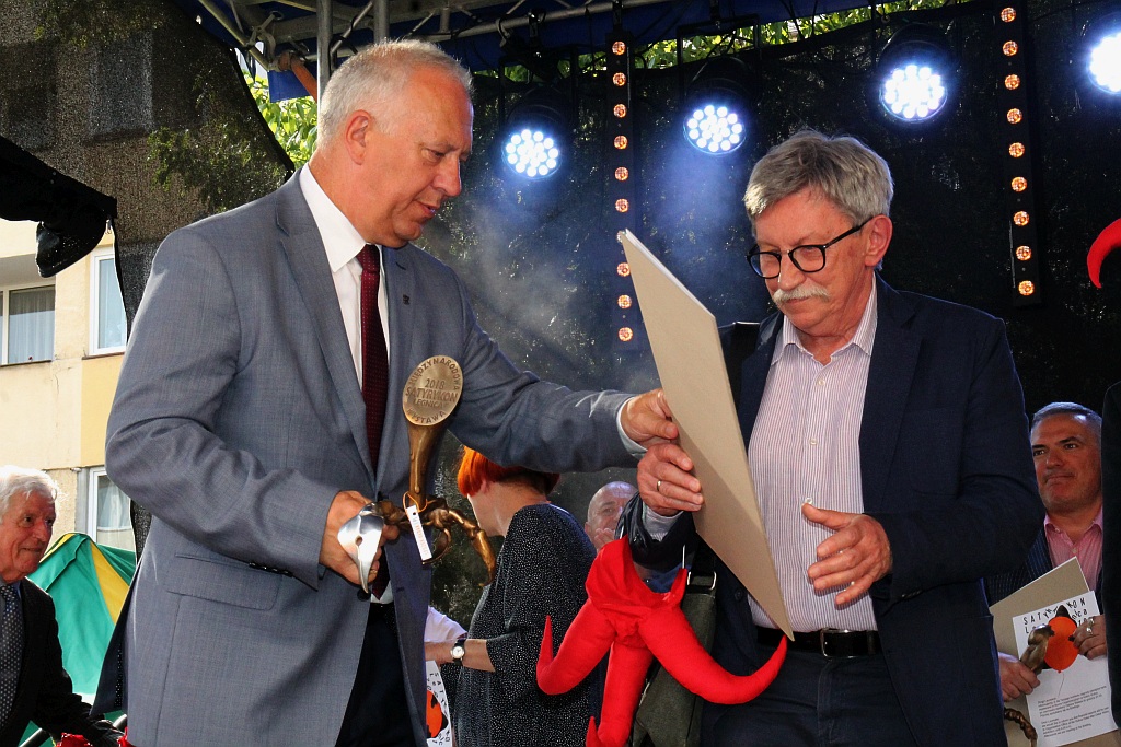 Zbigniew Woźniak laueatem nagordy Grand Prix Satyrykonu
