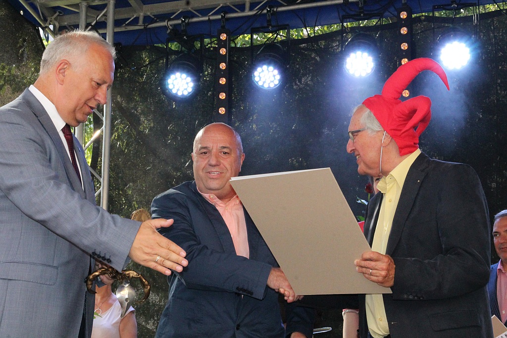 Zbigniew Woźniak laueatem nagordy Grand Prix Satyrykonu