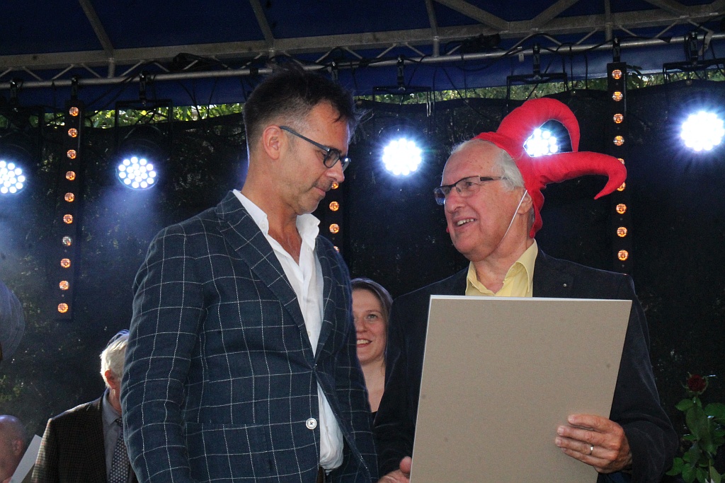Zbigniew Woźniak laueatem nagordy Grand Prix Satyrykonu