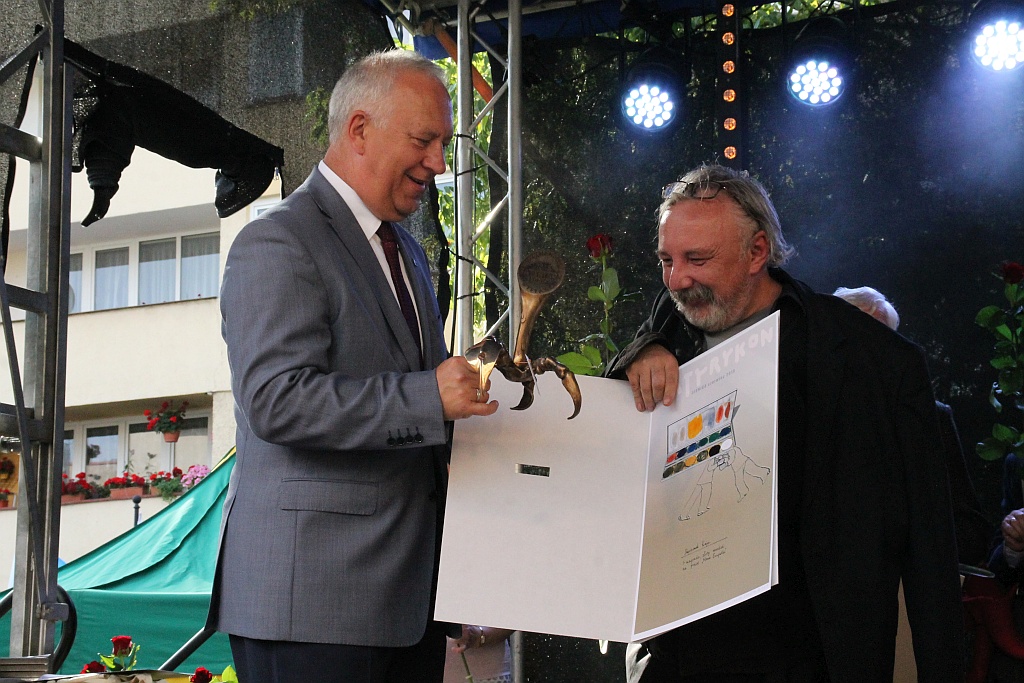 Zbigniew Woźniak laueatem nagordy Grand Prix Satyrykonu