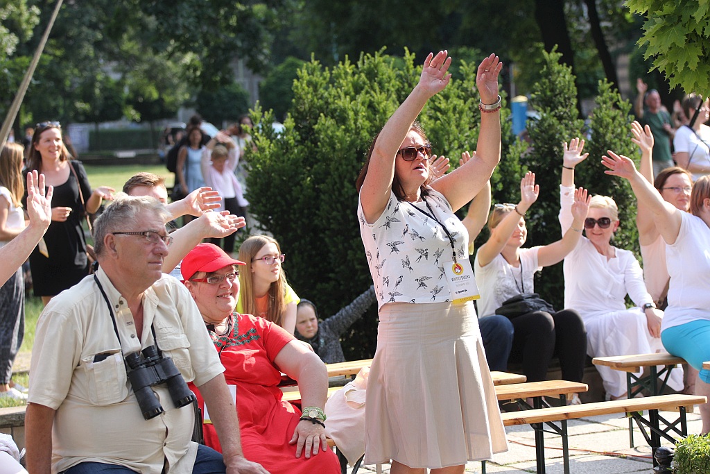 Koncert uwielbienia na zakończenie ewangelizacji Legnicy