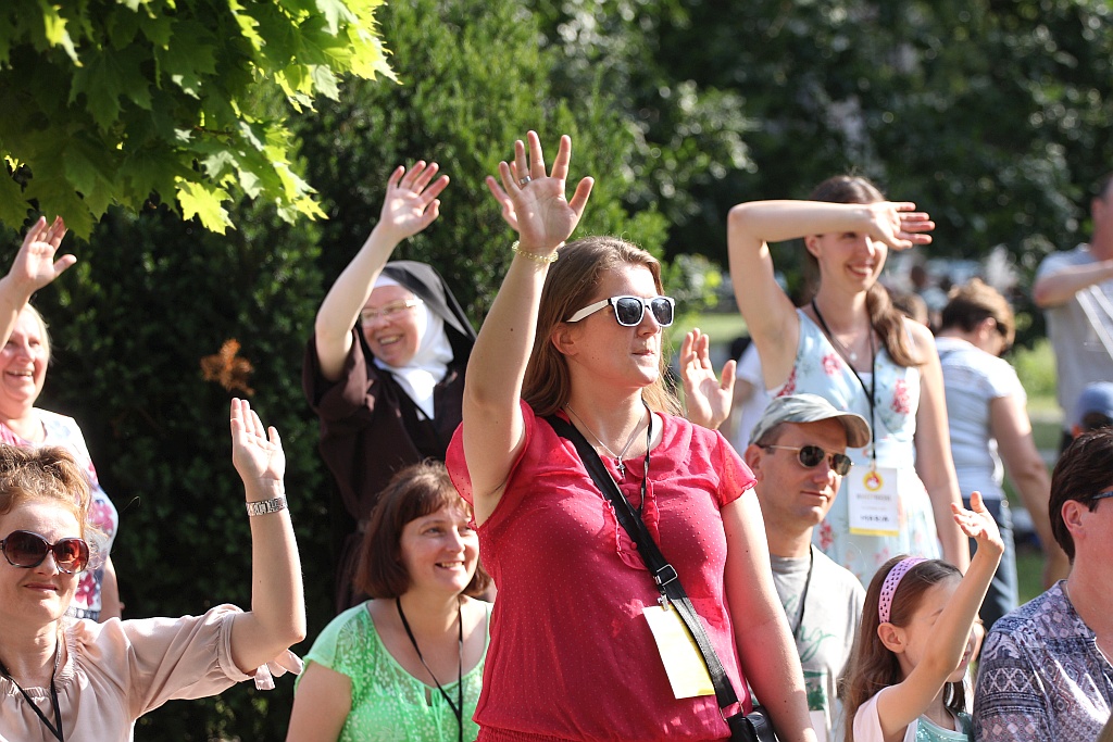 Koncert uwielbienia na zakończenie ewangelizacji Legnicy