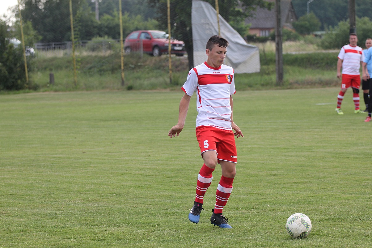 KS Winnica awansował do Klasy A. Zadecydowały rzuty karne!