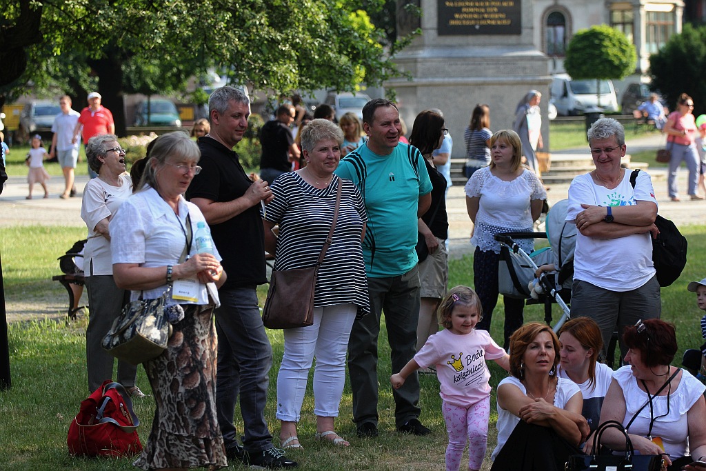 Koncert uwielbienia na zakończenie ewangelizacji Legnicy