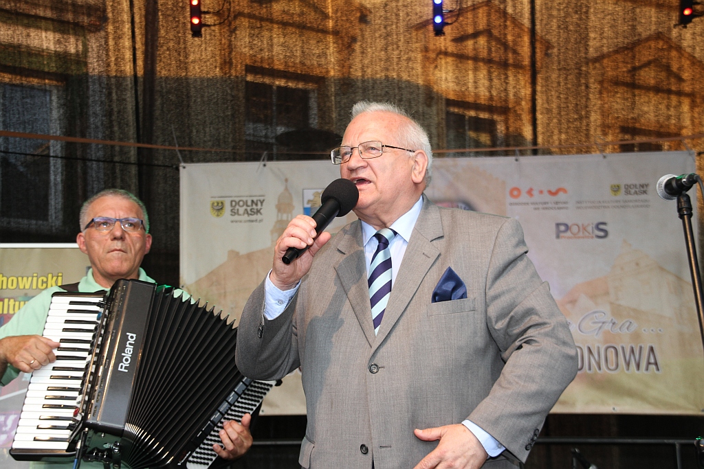 Na prochowickim rynku odbył się wspaniały koncert akordeonowy