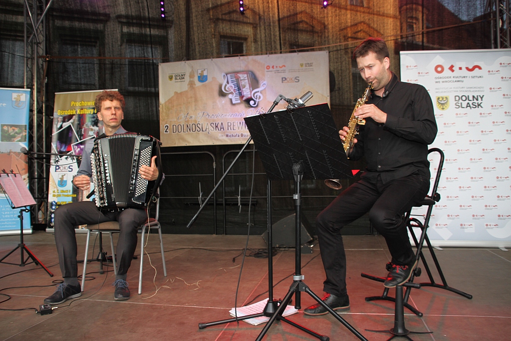 Na prochowickim rynku odbył się wspaniały koncert akordeonowy